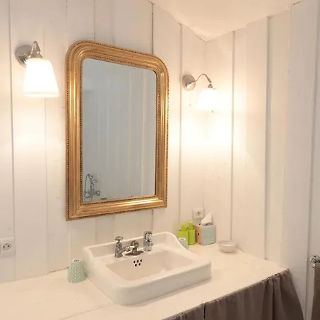 Bed & Breakfast Relais De Chasse La Chaignaie 3*