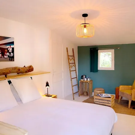 Relais De Chasse La Chaignaie 3*