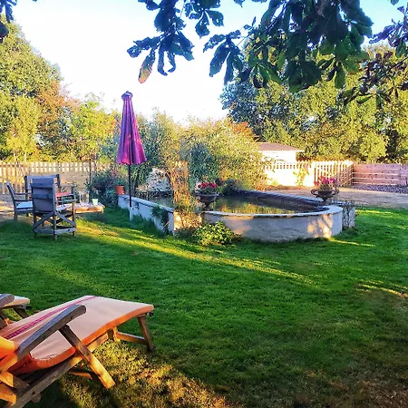 Relais De Chasse La Chaignaie Couette-café 3*