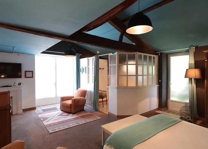 Relais De Chasse La Chaignaie 3* Saint-Hilaire-de-Loulay