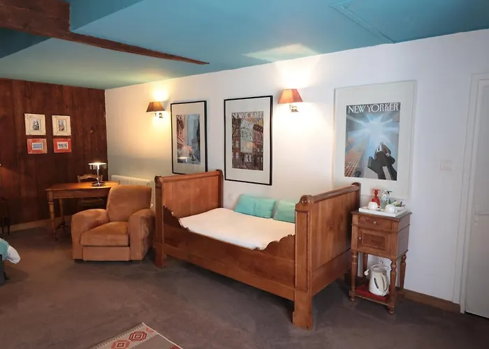 Relais De Chasse La Chaignaie Couette-café 3*