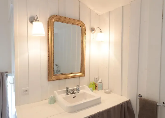 Couette-café Relais De Chasse La Chaignaie 3*